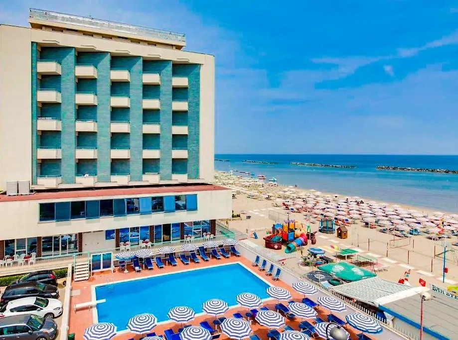 15 Hotel sul Mare Selezionati vicino al Ponte di Tiberio a Rimini
