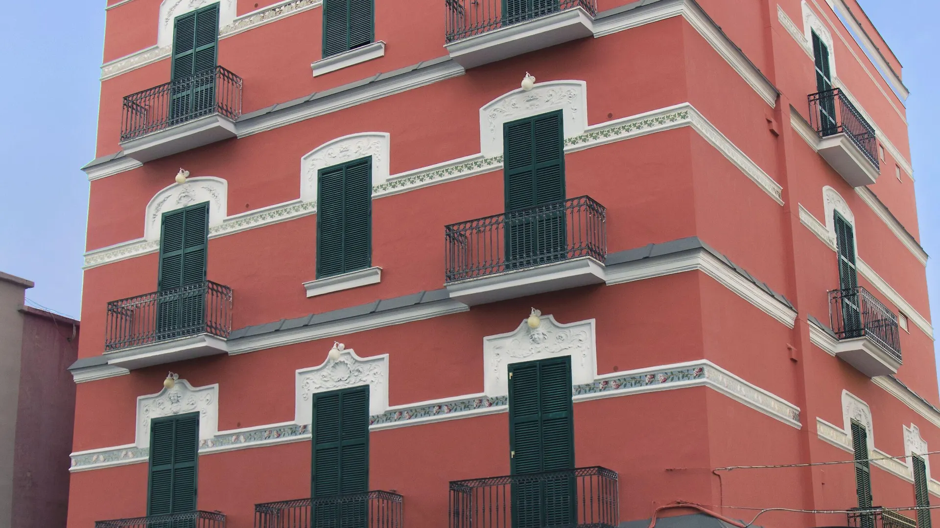 4 Hotel Economici vicino alla Mostra d'Oltremare che Vale la Pena