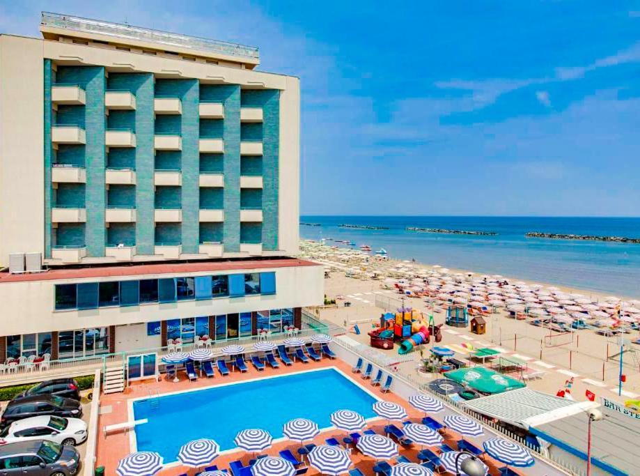 15 Hotel sul Mare Selezionati vicino al Ponte di Tiberio a Rimini