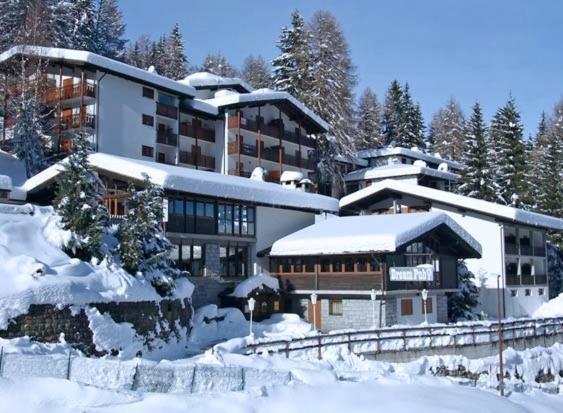 15 Hotel Centrali vicino alla Cabinovia Belvedere a Folgarida